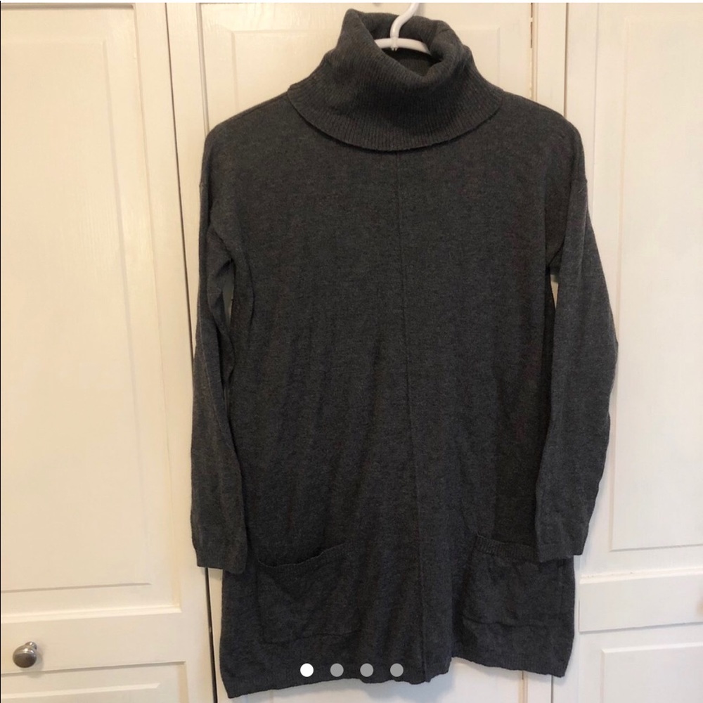 Fat Face Gray Sweater 🧶